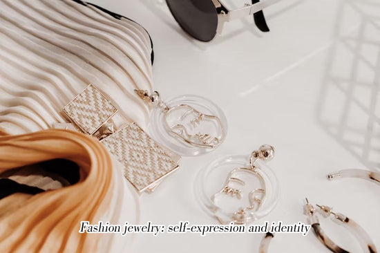 Fashion jewelry: self-expression and identity