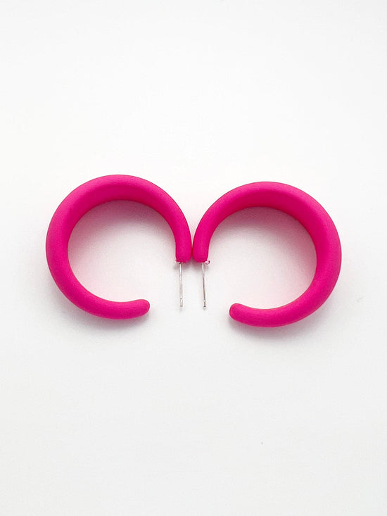 Crescent Fuchsia Resin Hoop Earrings (7 / PACK)
