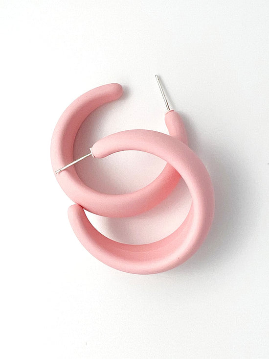Crescent Light Pink Resin Hoop Earrings (7 / PACK)