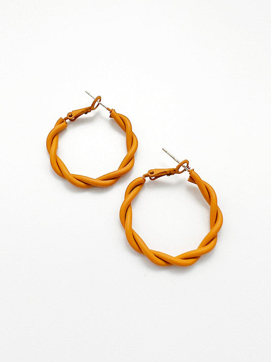 La vigne Everyday Hoop Earrings Orange