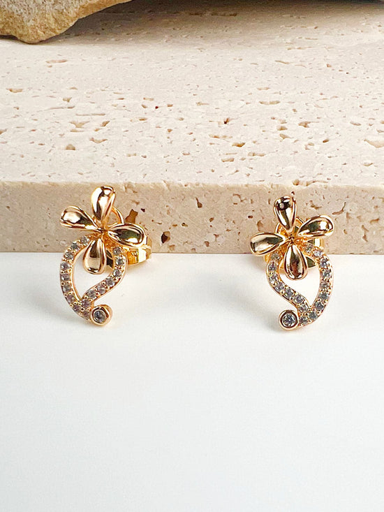 Laurentia Gold Colored Earrings