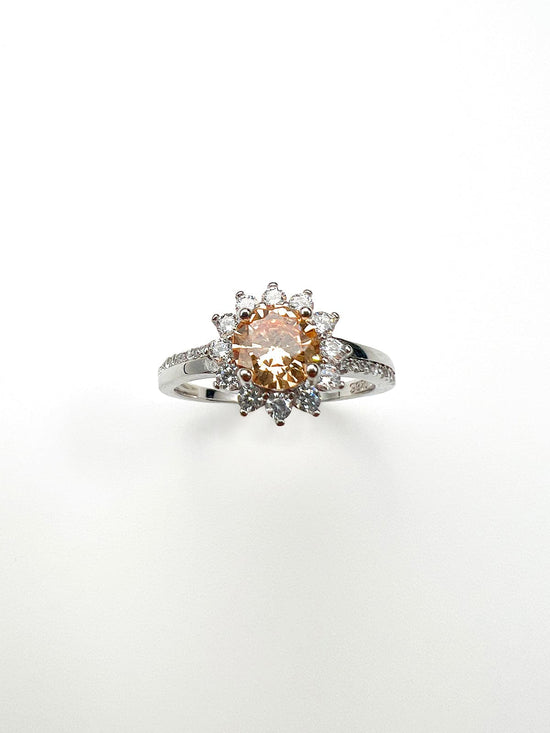 Le soleil Zircon Ring