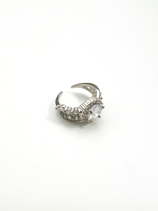 Coeur de lune Zircon Ring